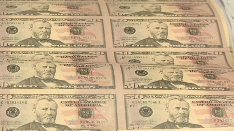 Padělání bankovek