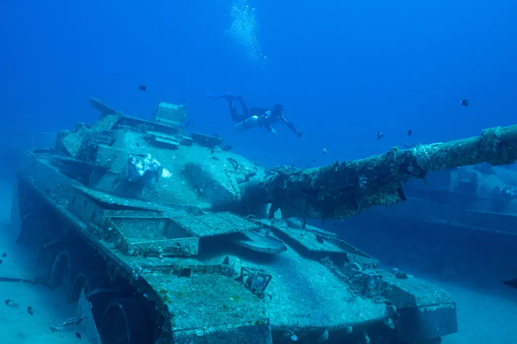 Tank britské výroby Chieftain byl hojně užíván během války v Perském zálivu