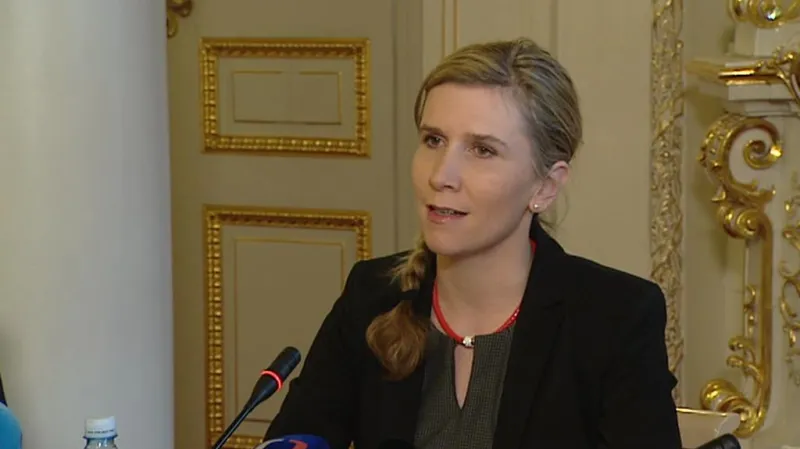 Valachová: Jsem ráda, že vláda po 20 letech jasně podpořila učitele