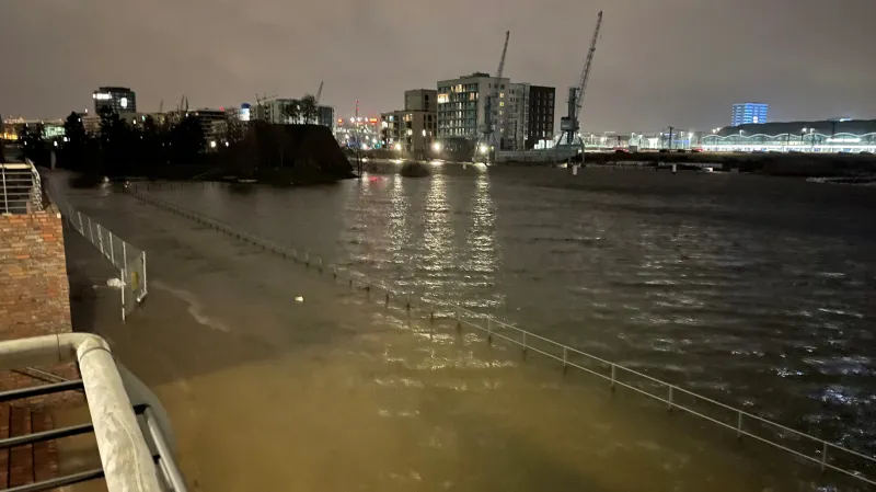 Nadia způsobila v Hamburku záplavy