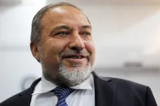 Izraelský ministr obrany rezignoval kvůli postupu v Gaze. Hrozí rozpad vládní koalice