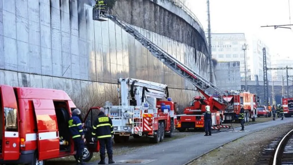 Požár u hlavního nádraží (foto: Český rozhlas)