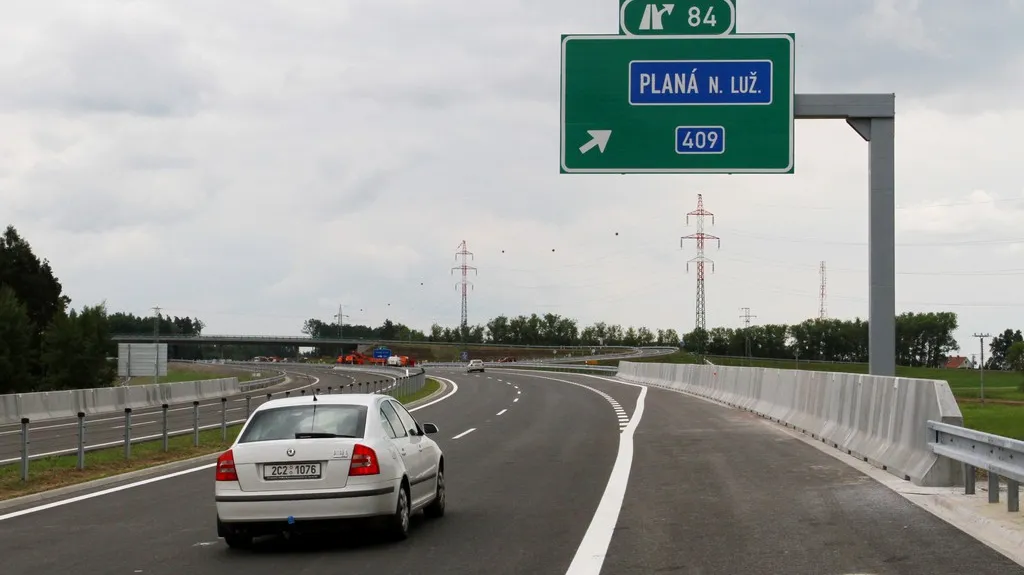 Nový úsek dálnice D3 je v provozu