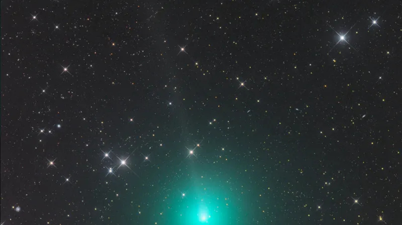 Kometa 46P Wirtanen zachycená 9. listopadu 2018 z namibské astrofarmy Tivoli