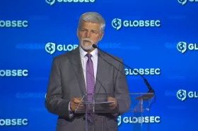 Evropa na sebe musí vzít větší zodpovědnost, řekl Pavel na konferenci Globsec
