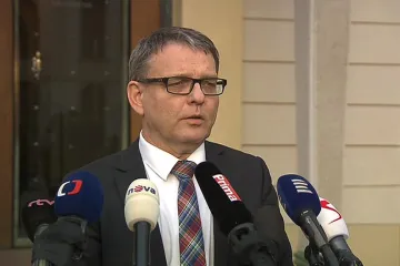 Zaorálek přirovnal setkání s dalajlamou ke schůzce s Henleinem. Později se za to omluvil