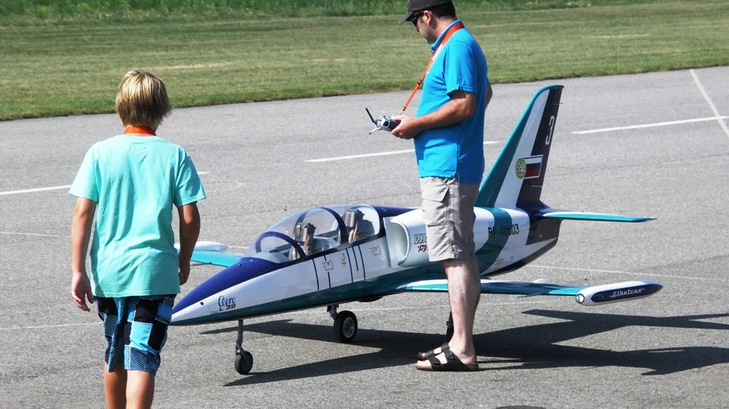 Model proudového letadla