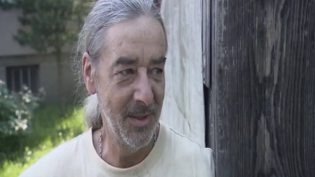 Ivan Kupka si stěžuje na zápach z nedalekého podniku