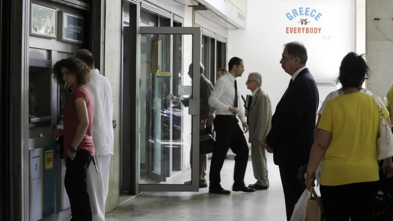 Řekové zatím vybírají své úspory v klidu