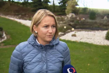 Zeman vyznamená učitelku, která zachránila čtyři děti před srážkou s autem