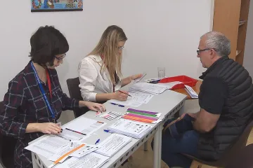 České občanství získá ročně pět tisíc cizinců. Nejčastěji Ukrajinci, Slováci a Rusové