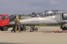 Legendární Albatrosy uvolnily při výcviku pilotů místo mladším Alcám 