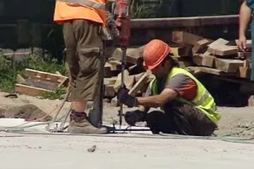 Minimální mzda nemusí být pro všechny stejná