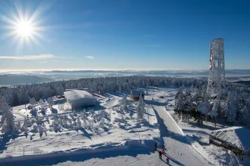 Šance na bílé Vánoce i v nížinách pořád je. Změny klimatu přinesou v budoucnu i extrémní zimy