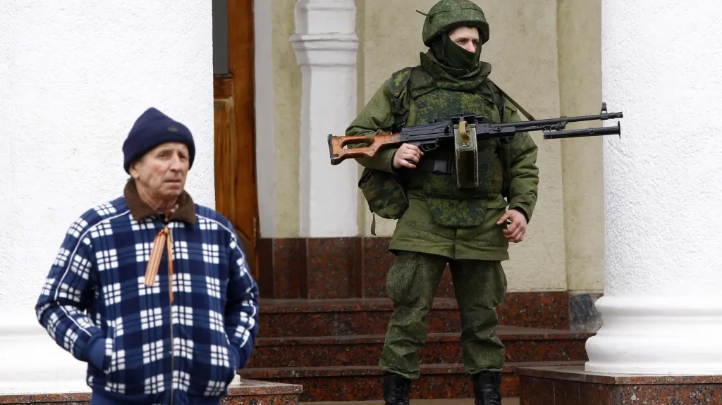 Ozbrojenci na Krymu, o kterých nikdo neví, co jsou zač
