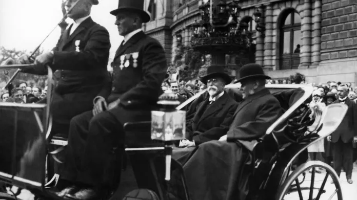 Tomáš Garrigue Masaryk a Antonín Švehla po prezidentské volbě a slibu v roce 1927