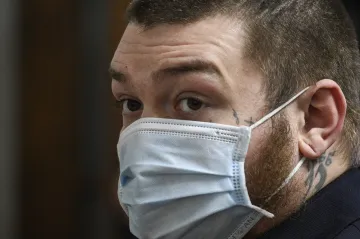 Soud snížil mladíkovi z Karlovarska trest za pobyt na Donbasu. Neprokázalo se, že se zapojil do bojů