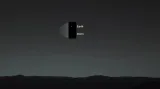 Sonda Curiosity pořídila 31. ledna 2014 snímek Země a Měsíce asi 80 minut po západu marsovského Slunce. Vložená grafika ukazuje zvětšený pohled na dvojici.