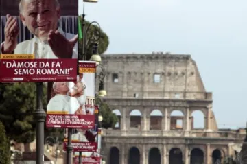 Beatifikaci Jana Pavla II. sledují statisíce poutníků