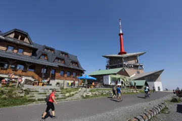 Loni 1,39 miliardy korun, letos 770 milionů. Český příjem z cestovního ruchu v červenci klesl skoro o polovinu