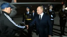 Vladimir Putin vítá Vadima Krasikova v Rusku