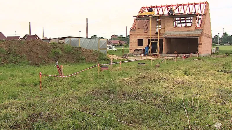 Nový poplatek za stavbu na zemědělské půdě