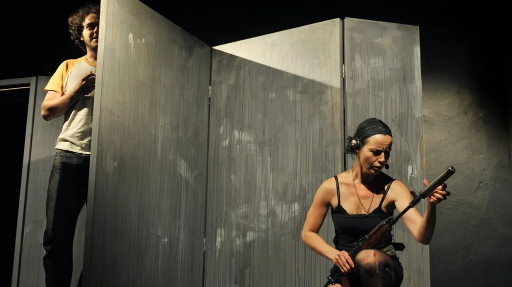 Nikita! (brutální)