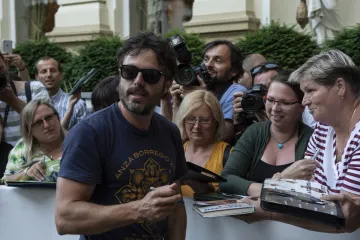 Casey Affleck si neumí představit svět bez žen ani bez festivalu ve Varech