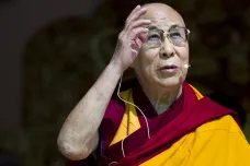 Čína chtěla zamezit vystoupení dalajlamy v Česku, ministerstvo odmítlo