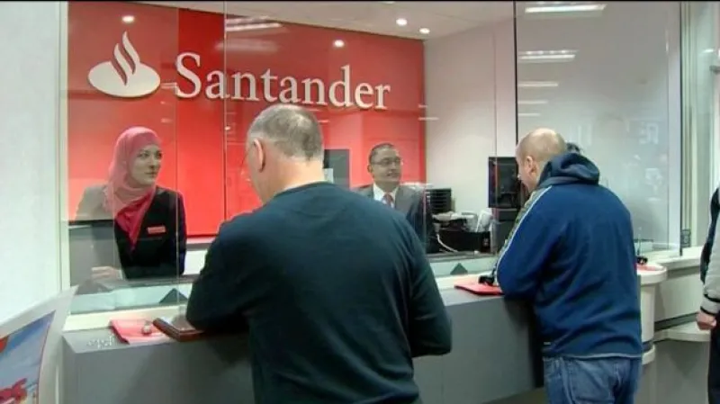 Rating španělských bank padá