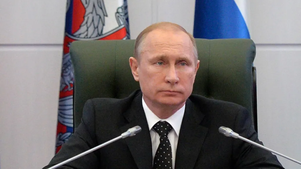 Vladimir Putin na armádní konferenci