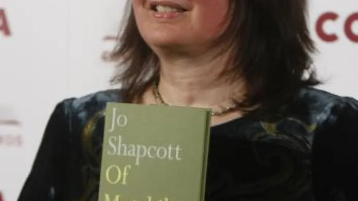 Jo Shapcottová - laureátka ceny Costa -  kniha roku 2010 za básnickou sbírku Of Mutability (O nestálosti)