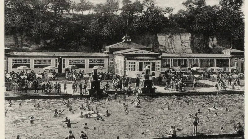 Koupaliště Mšeno na dobových fotografiích
