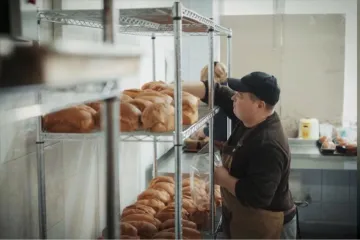 Понад 350 тисяч хлібин для військових і мирного населення