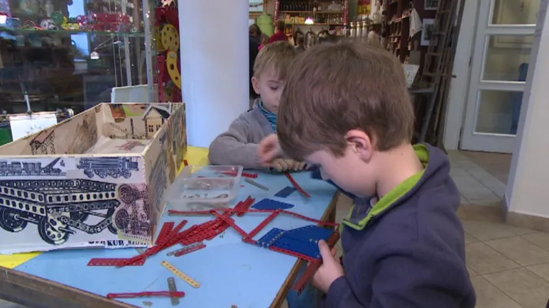 Součástí výstavy je herna