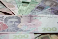 Ukrajina kvůli dopadům ruské agrese devalvovala měnu o 25 procent