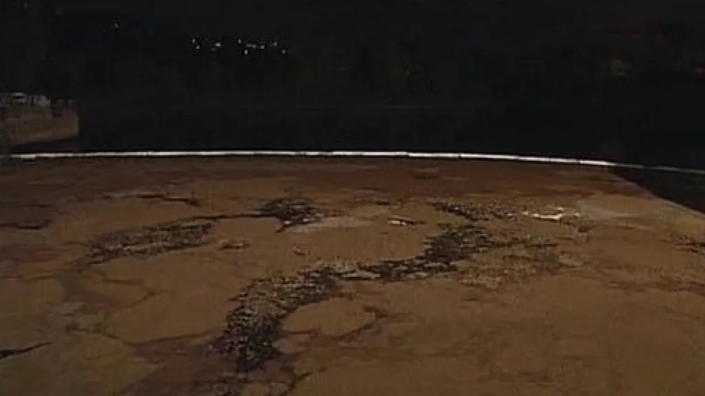 Znečištěná řeka