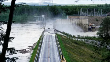 Norsko trápí vydatné deště. Částečně se zhroutila hráz přehrady