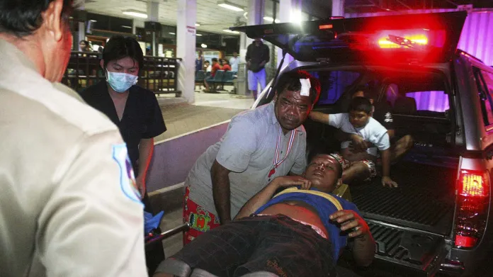 Demonstranti zranění v thajské provincii Trát