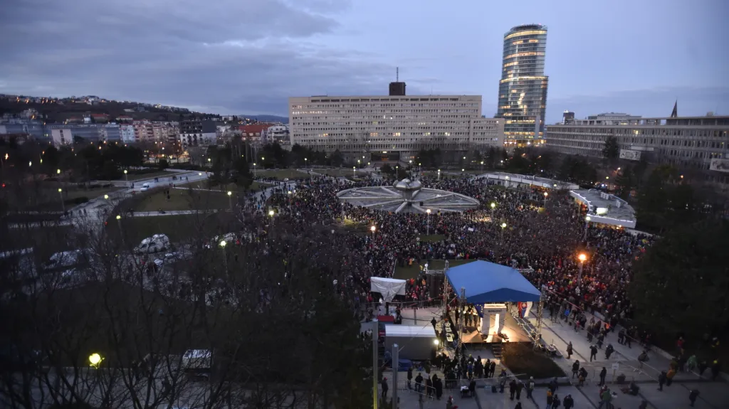 Demonstrace na bratislavském Náměstí svobody