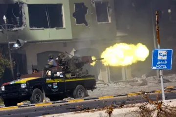 Povstalci obsadili centrum Baní Valídu, zbývá jen Syrta