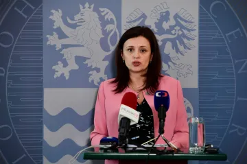 Hejtmanka Jermanová odmítá vliv na Babišovu kauzu údajného střetu zájmů. Kraj přeskupil úředníky
