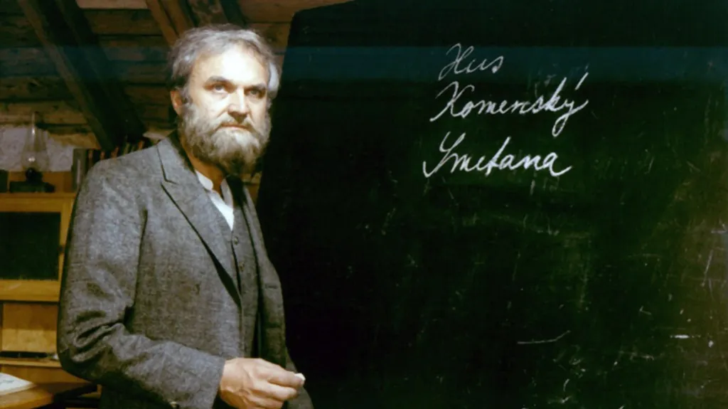 Zdeněk Svěrák jako Cimrman ve filmu Jára Cimrman, ležící, spící