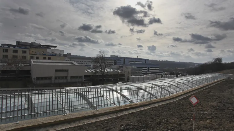 Vestibul stanice metra Nemocnice Motol v ulici Kukulova