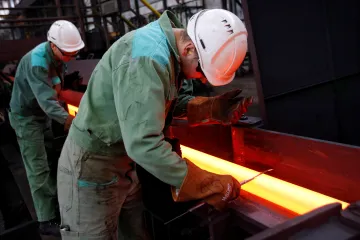 EU omezí dovoz oceli až do července 2021. Obává se zahlcení trhu kvůli americkým clům