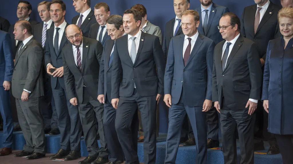 Účastníci prosincového summitu EU