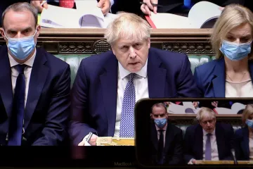 Skotští konzervativci vyzývají Johnsona k rezignaci. Jeho omluva za večírek během pandemie je podle nich směšná