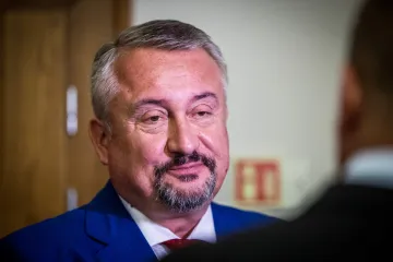 Hrad ukončil spolupráci s advokátem Nespalou