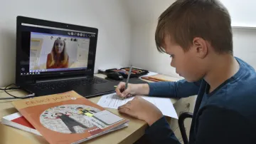 Domácí výuka kvůli koronaviru