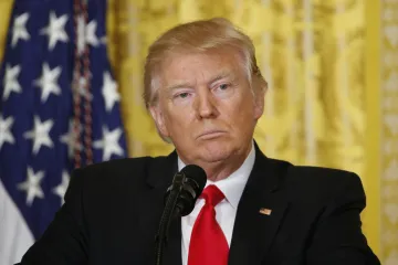 Trump oznámil, že nový dekret omezující imigraci vydá příští týden